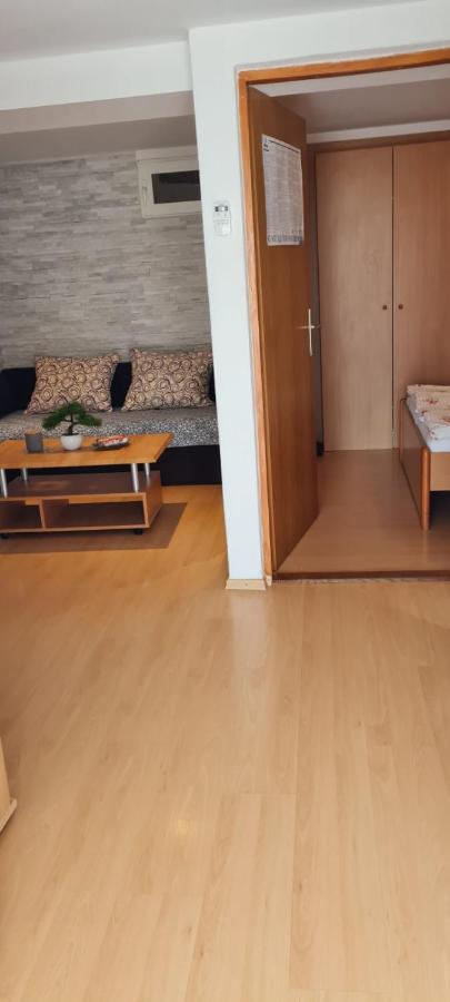 Apartman Lucija 푸나트 외부 사진
