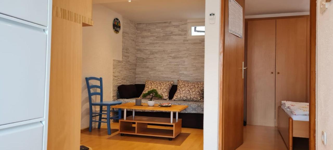 Apartman Lucija 푸나트 외부 사진